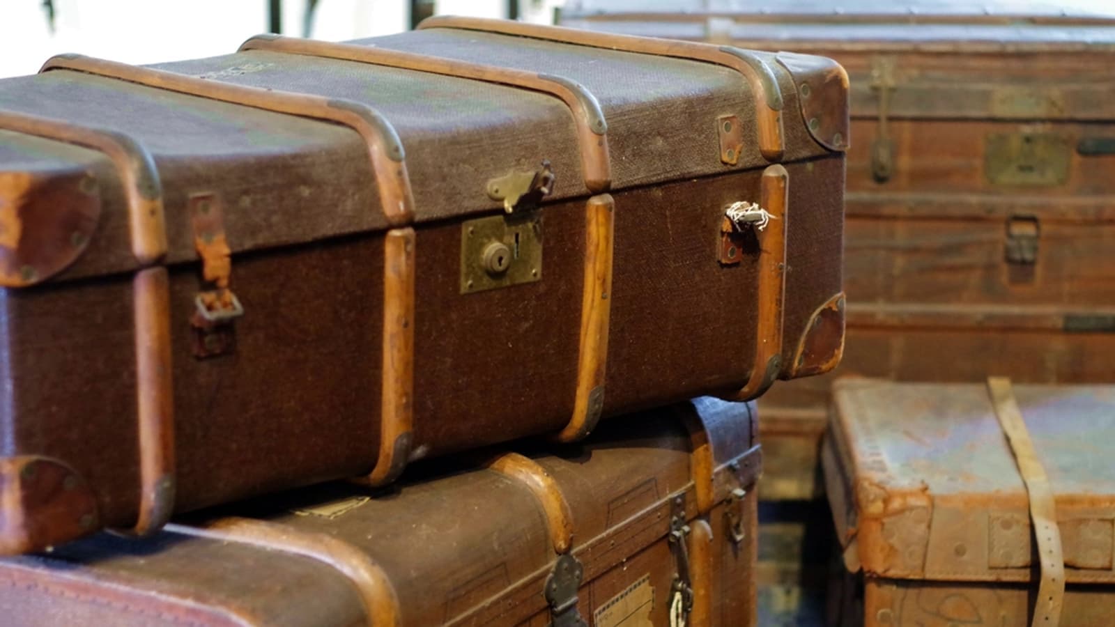 Old trunk suitcases. File photograph. Foto d'archivio.